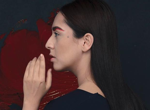 Black Swan: Manizha и Аня Чиповская выпустили клип на совместную песню