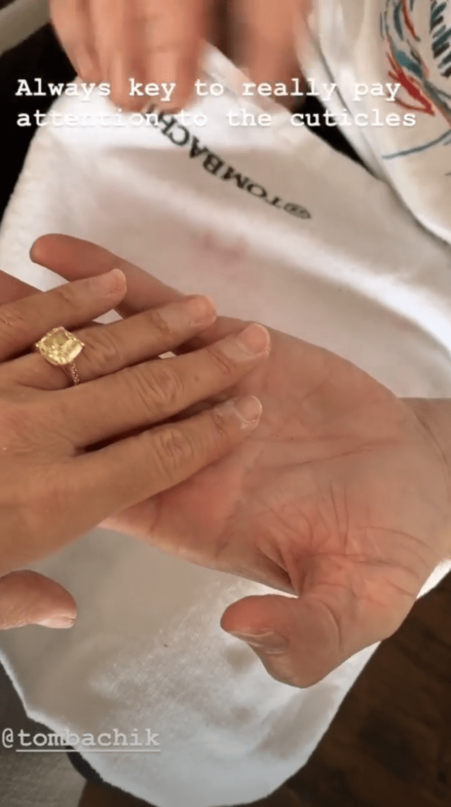 10 причин, почему Виктория Бекхэм выглядит идеально в свои 47 фото № 4