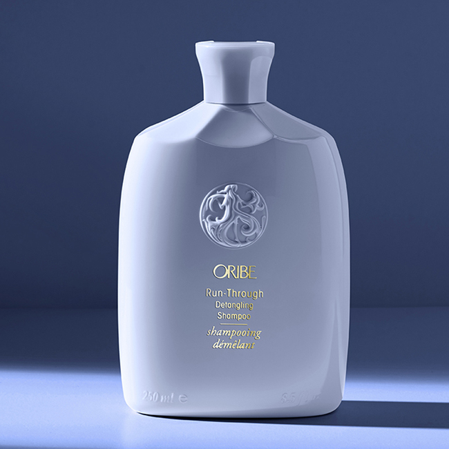 Шампунь для облегчения расчесывания волос Oribe Run-Through Detangling Shampoo фото № 2