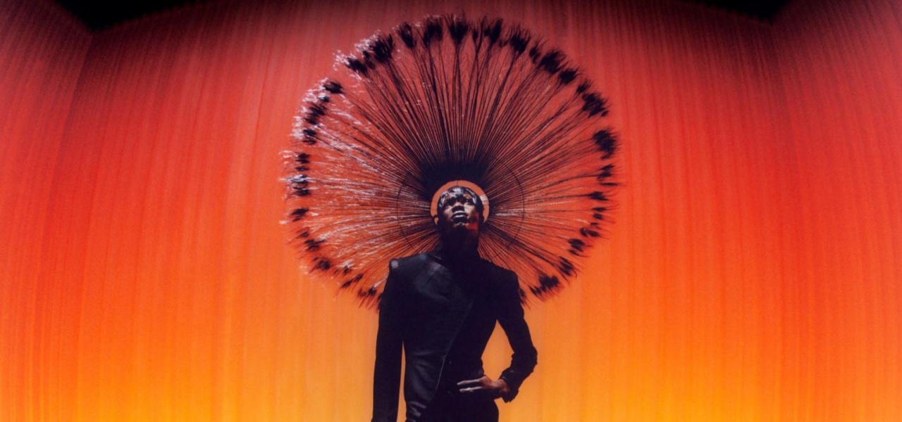 Любимый дизайнер Гарри Стайлса — Харрис Рид — представил дебютную коллекцию demi-couture