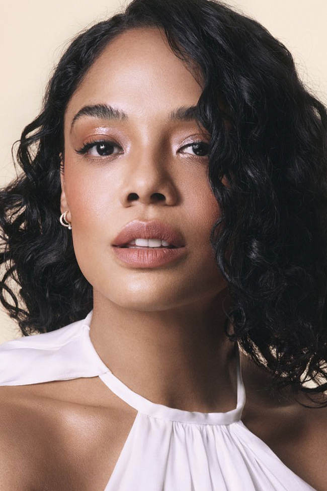 Актриса Тесса Томпсон стала новым лицом Armani beauty фото № 1