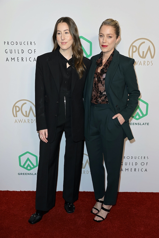 Алана Хайм (в Louis Vuitton) и Сара Мерфи фото № 6