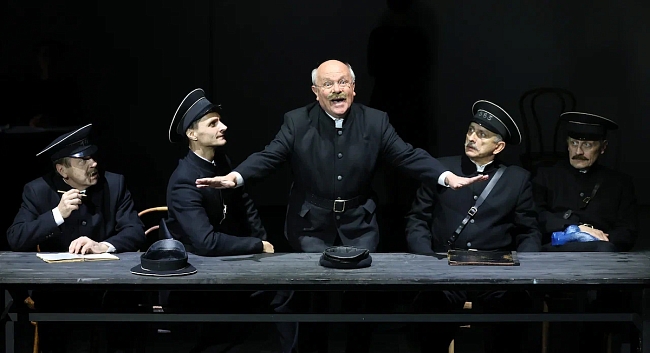 Сцена из ремастера спектакля «Что делать» в БДТ фото № 3