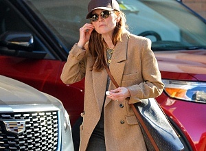 3 повседневных образа Джулианны Мур, которые доказывают, что она — икона стиля