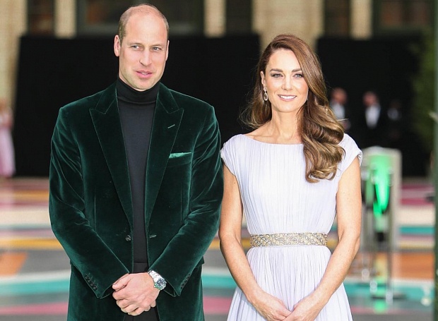 Бархатный пиджак, как у принца Уильяма, для будущих светских выходов — где найти похожие