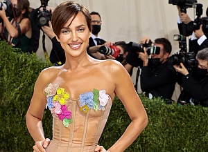 Лучшие выходы Ирины Шейк за последний год