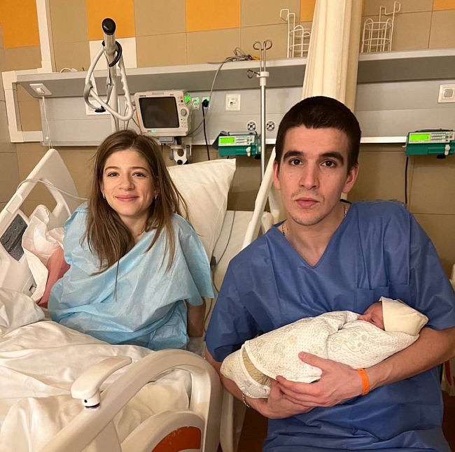 Саша Новикова, Федук и их дочь фото № 2