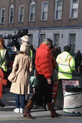 Элизабет Дебики в роли принцессы Дианы на съемках сериала «Корона» фото № 2