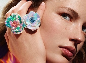 Boucheron представили футуристичную коллекцию высокого ювелирного искусства Carte Blanche, Holographique