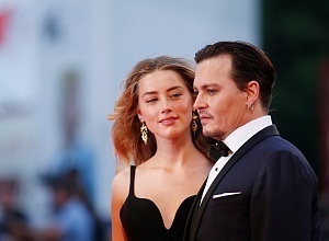 Вспомнить все: как Эмбер Херд издевалась над Джонни Деппом