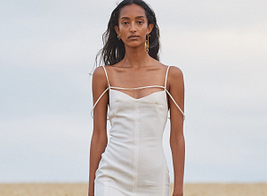 Лен — лучший материал для жаркого сезона. Самые стильные вещи в нашей подборке