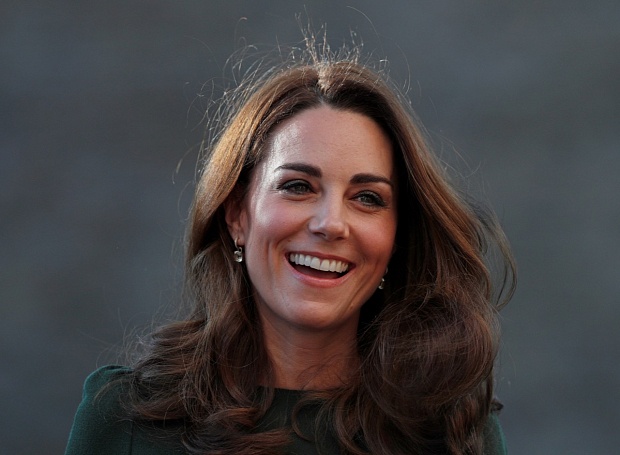 Кейт Миддлтон и принц Уильям выложили новые фотографии с детьми в честь Дня матери