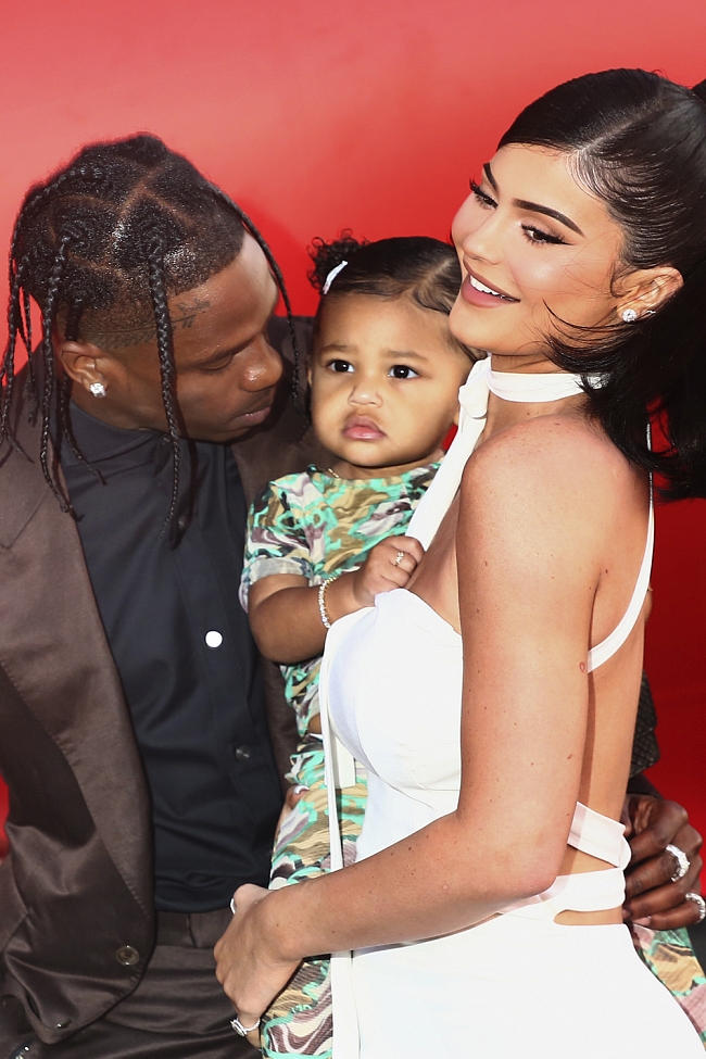 Трэвис Скотт, Сторми и Кайли Дженнер (фото: Getty Images) фото № 2