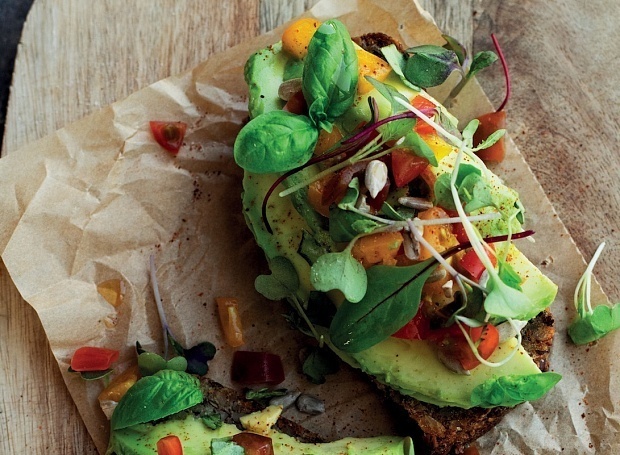 Завтрак за 10 минут: 5 быстрых рецептов полезных блюд для начала дня