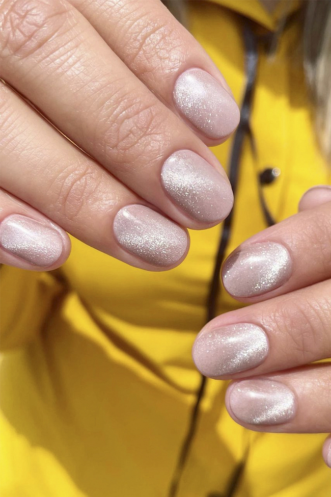 Тренды в маникюре 2022 года (фото: @sisasnails) фото № 10