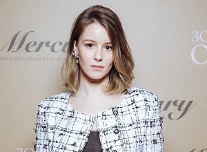 Персиковый макияж — главный звездный бьюти-тренд «Золотого орла», который сможет повторить каждая