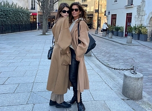 Синди Кроуфорд и Кайя Гербер показывают пальто, которые необходимы каждой в гардеробе