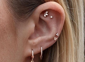 Давно мечтаете проколоть уши? Мы собрали подробный гид по модному пирсингу