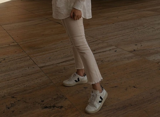 Кейт Миддлтон вслед за Меган Маркл полюбила экологичные кроссовки. Где найти похожие?